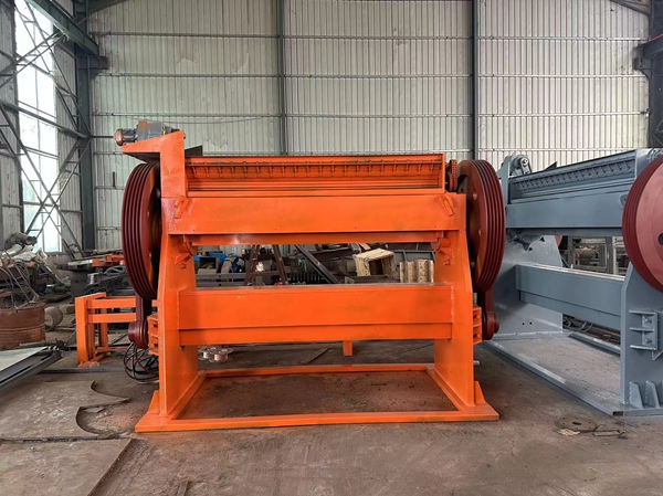 橋洞力學(xué)板生產(chǎn)機(jī)器